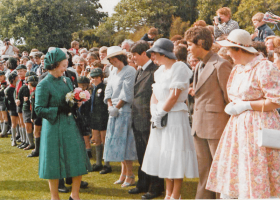 QueenVisit1978-21a.png